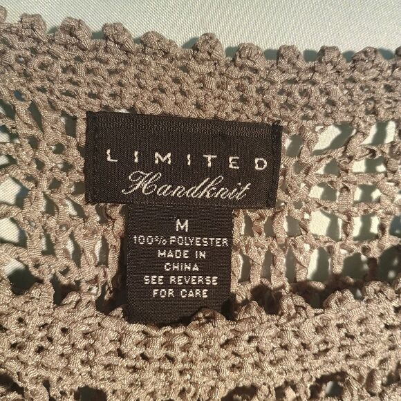 The Limited Women’s Crochet Knit Sweater Beige Tan Long Sleeve Pullover - Picture 3 of 4